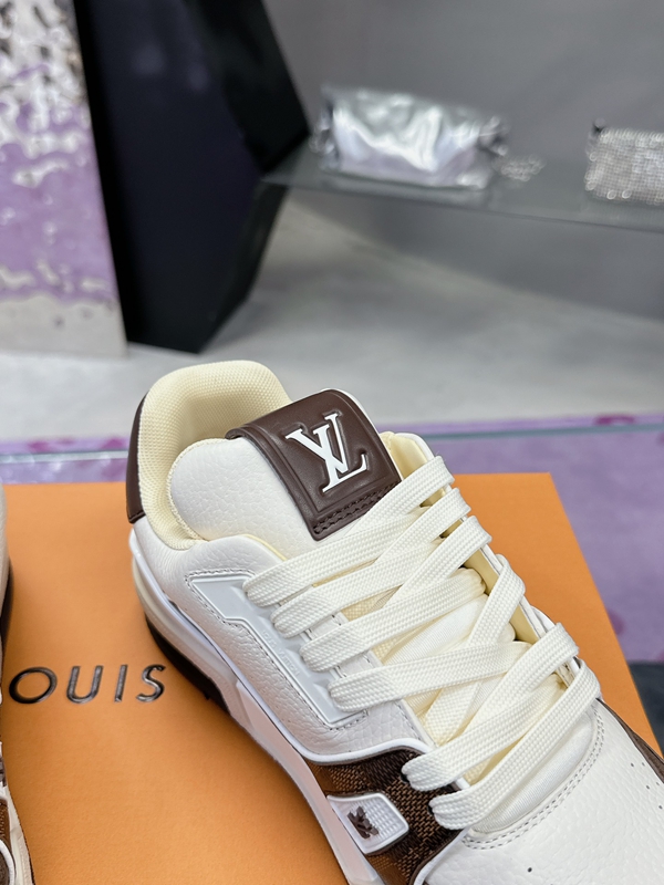 ルイヴィトン靴角部分ディテール